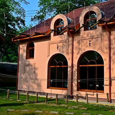 Guest house Zoldkert Panzio Csongrad